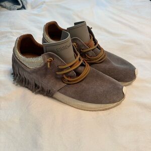 Esseutesse Gray and Tan Suede Fringe Sneakers